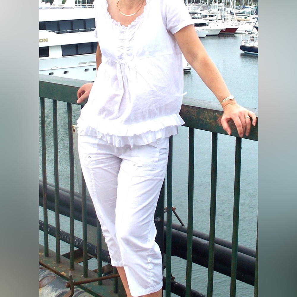 Cotton  White Capri  for Women - Picture 14 of 15